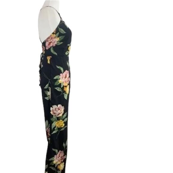 UO Floral Strappy Halter Jumpsuit - Picture 6 of 10